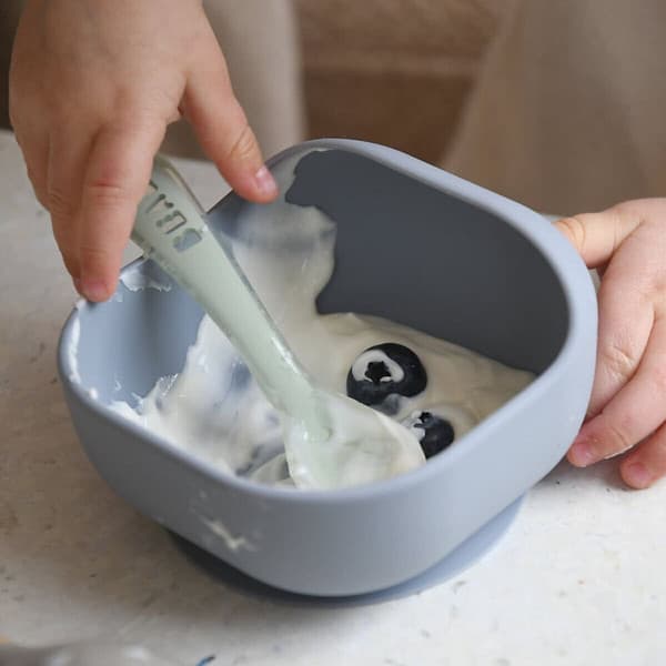 Тарелка для кормления Beaba Silicone Suction Bowl Pebble 913611 5