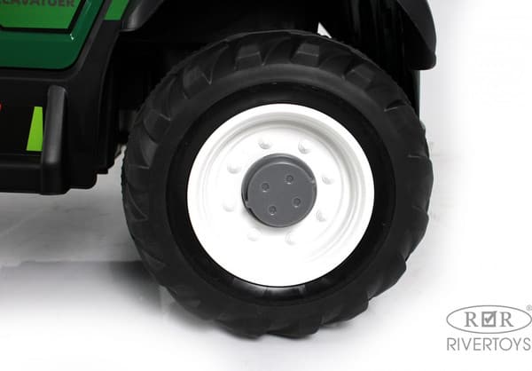 Детский автомобиль RiverToys B222CP 7