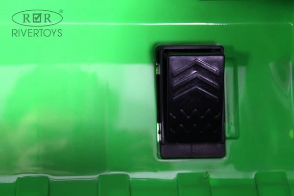 Детский автомобиль RiverToys Mercedes-AMG G63 / G222GG 9