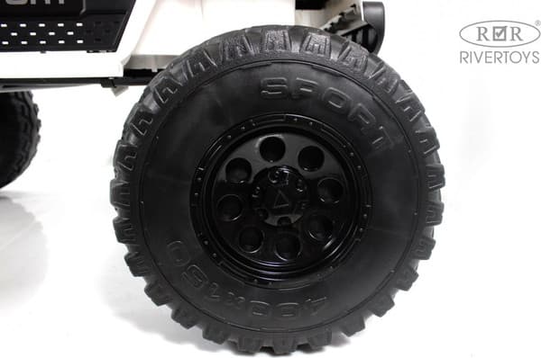 Детский автомобиль RiverToys Jeep / A222AA 10