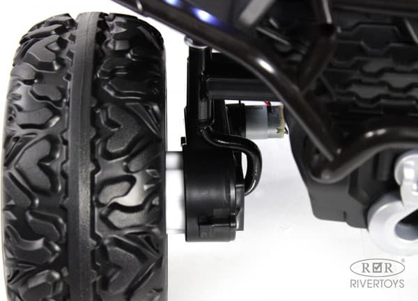 Детский квадроцикл RiverToys E009EE 2