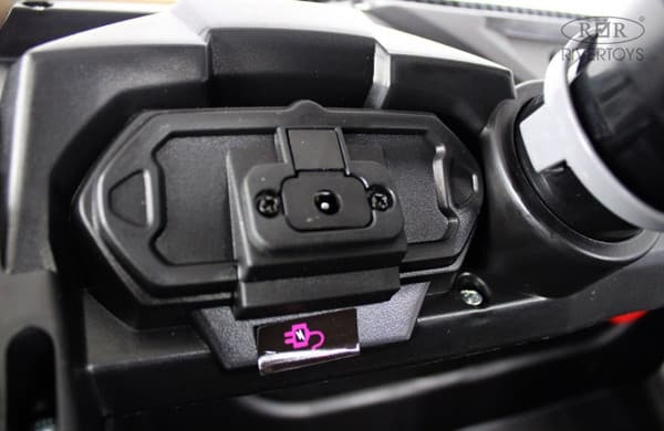 Детский автомобиль RiverToys K555KK 4WD 24V 8