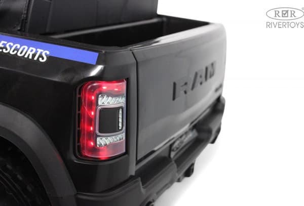 Детский автомобиль RiverToys Dodge RAM 1500 TRX / O111OO 7