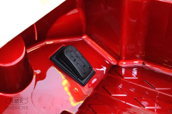Детский автомобиль RiverToys М333БХ 4WD 8