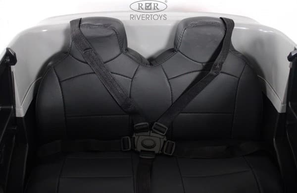 Детский автомобиль RiverToys М007БХ 9