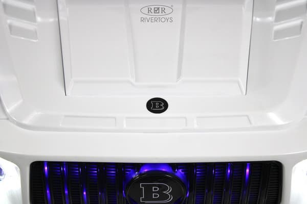 Детский автомобиль RiverToys Z111VO 7