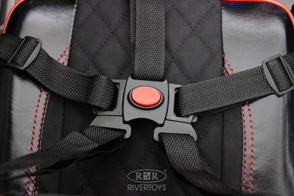 Детский автомобиль RiverToys Z888ZZ 8