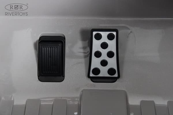 Детский автомобиль RiverToys Z888ZZ 8