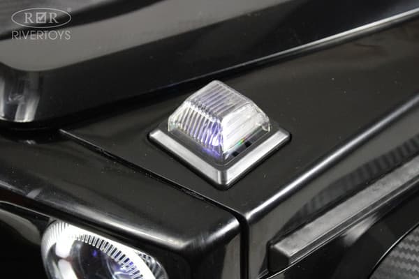 Детский автомобиль RiverToys Z888ZZ 10