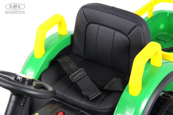 Детский автомобиль RiverToys Z333VO 10