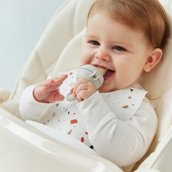 Нагрудник детский Happy Baby 16017 2
