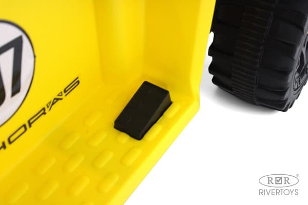 Детский квадроцикл RiverToys Z007VO 9