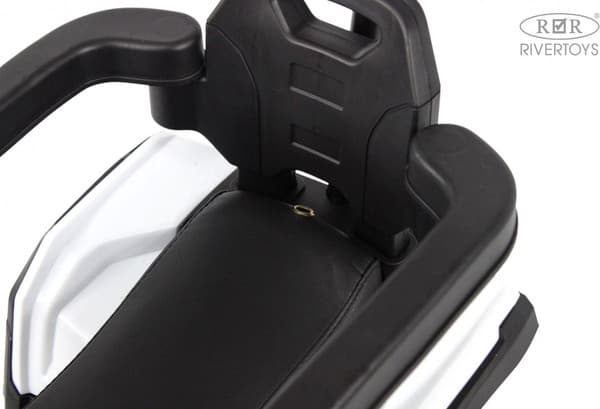 Детский квадроцикл RiverToys F003FF-A 5