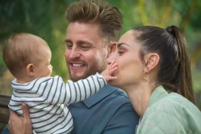Молокоотсос ручной Philips AVENT Natural Motion с бутылочкой для кормления / SCF430/10 4