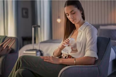 Молокоотсос ручной Philips AVENT Natural Motion с контейнерами для хранения / SCF430/13 5