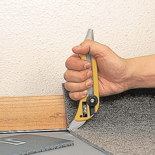 Нож канцелярский Olfa Snap-Off Cutter 18мм 5