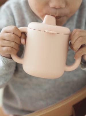 Поильник Beaba Silicone Learning Cup Pink 913525 6