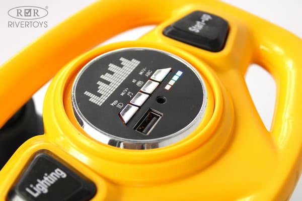 Детский автомобиль RiverToys K008AM 5