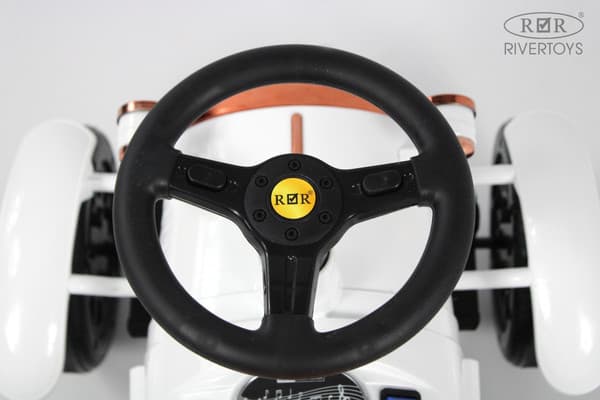 Детский автомобиль RiverToys K222PX 6