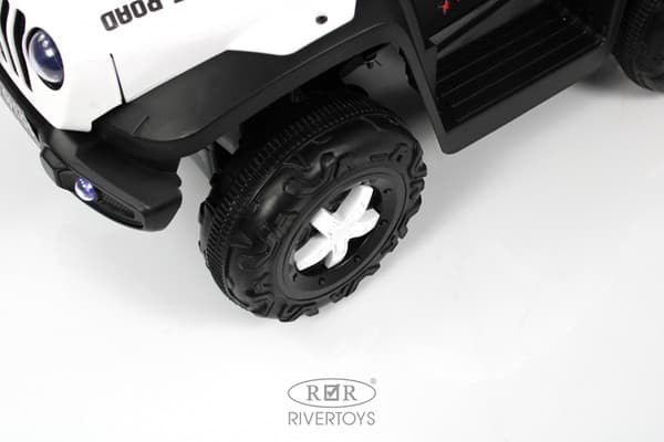 Детский автомобиль RiverToys G003GG 7