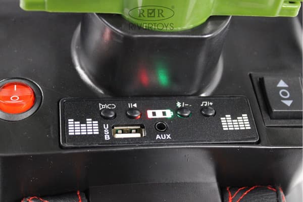 Детский автомобиль RiverToys G005GG 10