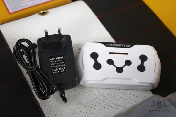 Детский автомобиль RiverToys G002GG 10