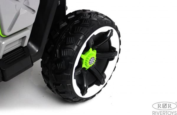 Детский автомобиль RiverToys М222БХ 10