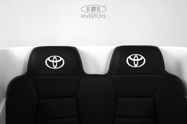 Детский автомобиль RiverToys Toyota Land Cruiser 300 / L999LL 3