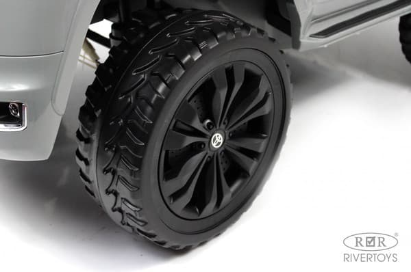 Детский автомобиль RiverToys Toyota Land Cruiser 300 / L999LL 7