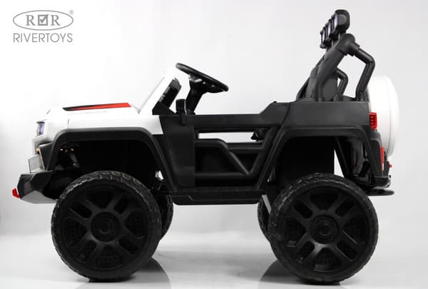 Детский автомобиль RiverToys X888XX 2