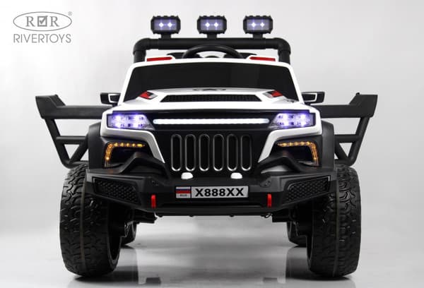 Детский автомобиль RiverToys X888XX 4