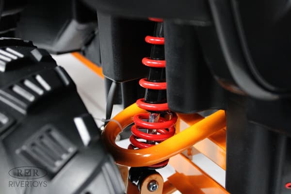 Детский автомобиль RiverToys М003БХ 8