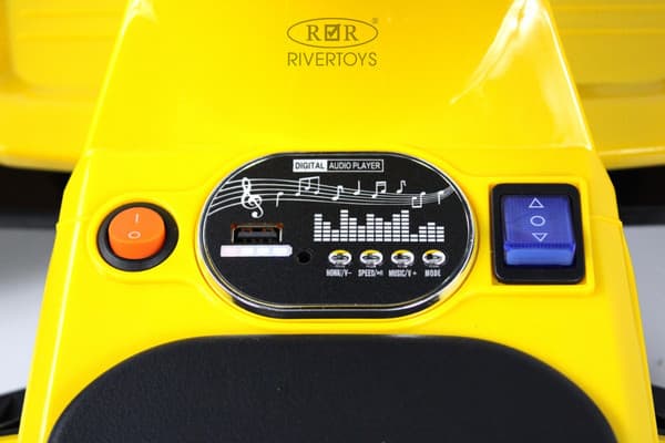 Детский автомобиль RiverToys K008PX 6