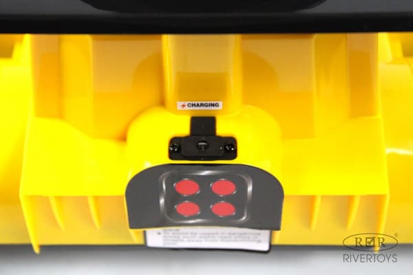 Детский автомобиль RiverToys K008PX 5