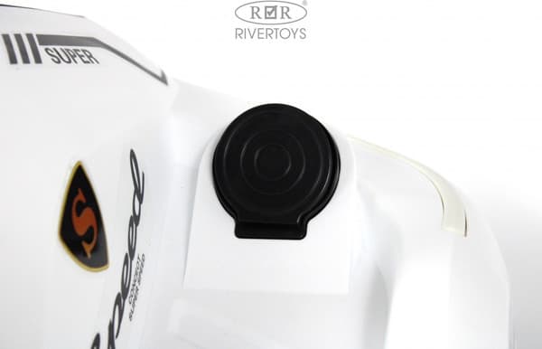 Детский автомобиль RiverToys K009PX 6