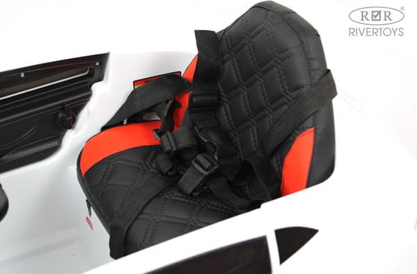 Детский автомобиль RiverToys F333FF 6