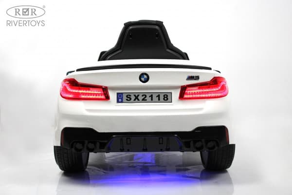 Детский автомобиль RiverToys BMW M5 Competition A555MP 6
