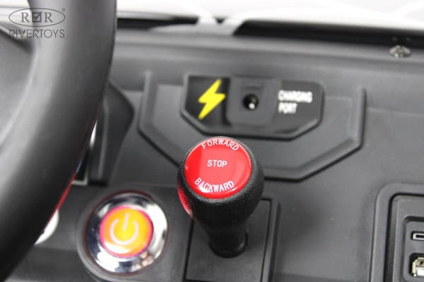 Детский автомобиль RiverToys A707AA LUX 4WD 7