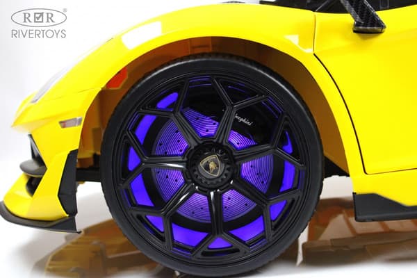 Детский автомобиль RiverToys Lamborghini Aventador SVJ A111MP 9