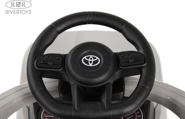 Детский автомобиль RiverToys Toyota Land Cruiser 300 / Z002ZZ-A 8