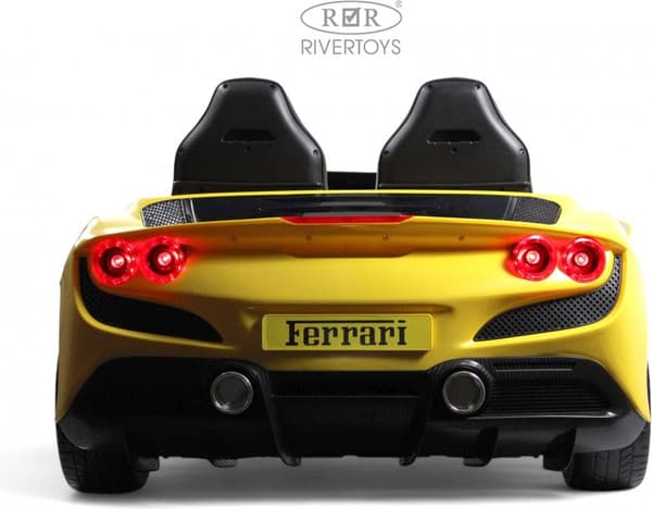 Детский автомобиль RiverToys F111FF 5