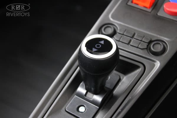 Детский автомобиль RiverToys T911TT 9