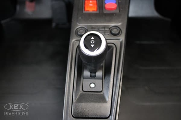 Детский автомобиль RiverToys T911TT 7