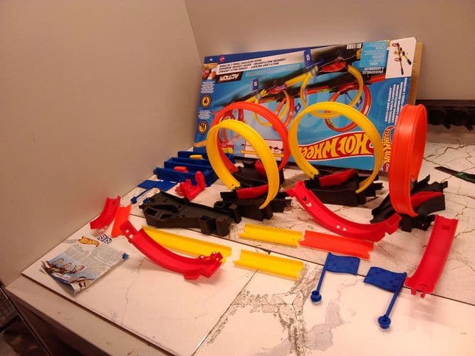 Автотрек Hot Wheels Гонка с петлями / HDR83 2