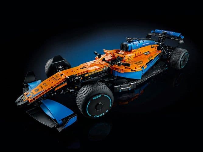 Конструктор LEGO болид Мерседес, Феррари, Ред Булл