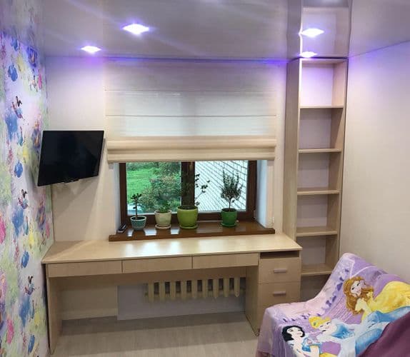 СТОЛЫ КОМПЬЮТЕРНЫЕ ПОД ЗАКАЗ МЕБЕЛЬ В ДЕТСКУЮ 5