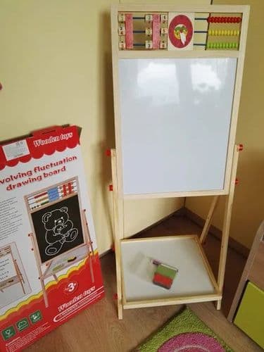 Детский деревянный мольберт двухсторонний с часами,счётами , регулируемая высота до 100 см 2