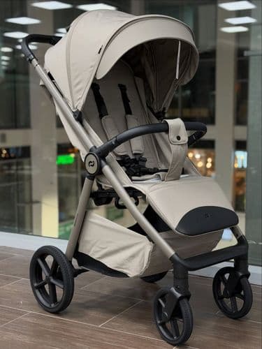 Самая Лёгкая прогулка Carrello Bravo Lite 2026г. 8.5кг 2