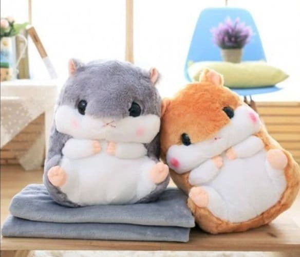 Игрушка хомяк с пледом