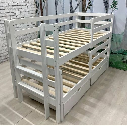 Двухярусные детские кроватки из масива